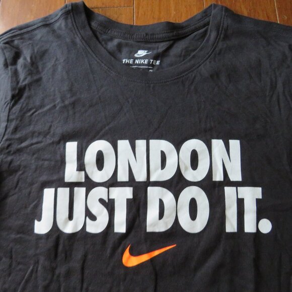 London Nike Just Do It T-Shirt Black Unisex Adult S - Picture 1 of 6